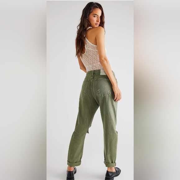 ✨️Host Pick✨️ NWT One Teaspoon Saints Boyfriend Jeans - Picture 3 of 4